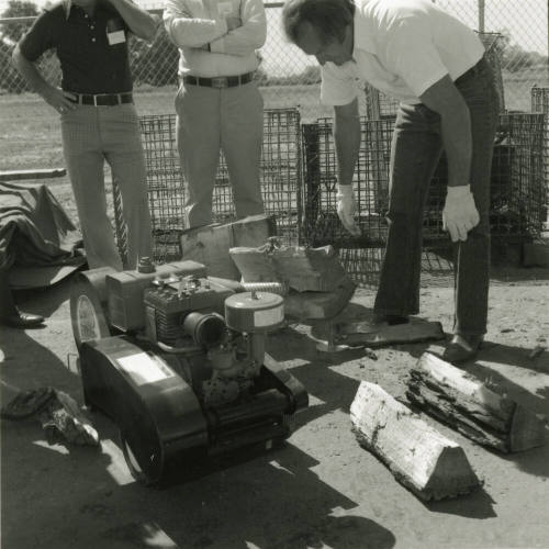 Paul Bunyan Displaced. - Tempe Daily News, April 18 1978