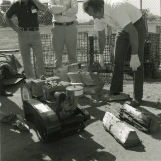 Paul Bunyan Displaced. - Tempe Daily News, April 18 1978