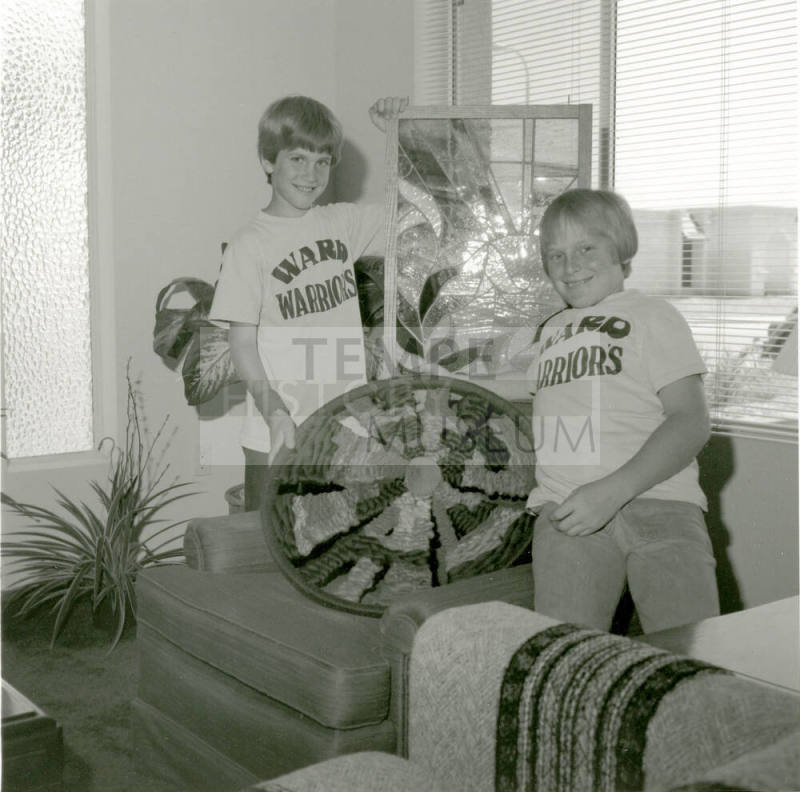 Could Be Yours. - Tempe Daily News, April 27 1978
