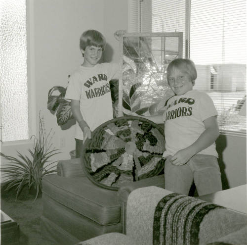 Could Be Yours. - Tempe Daily News, April 27 1978
