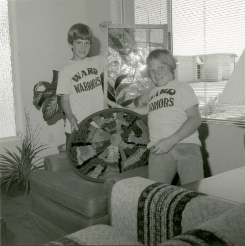 Could Be Yours. - Tempe Daily News, April 27 1978