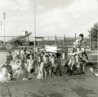 Team Effort. - Tempe Daily News, April 21 1978
