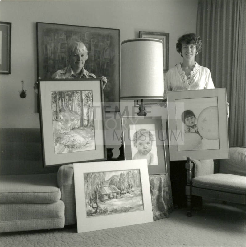 Mixed Media Mavericks. - Tempe Daily News, April 26 1978