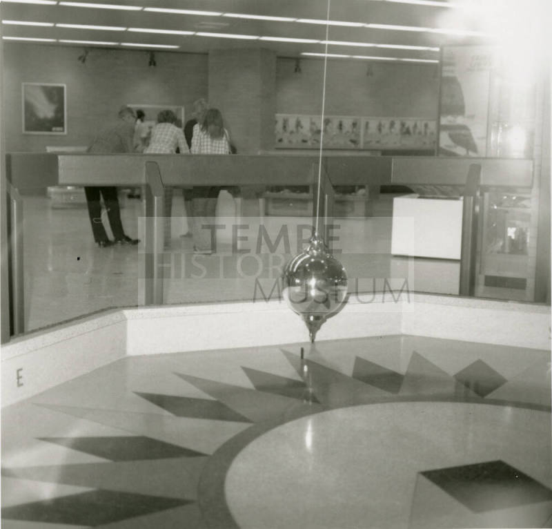 Foucault Pendulum -- May 1978