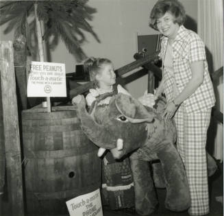 Bigger Than She Is! -- Tempe Daily News, May 6, 1978