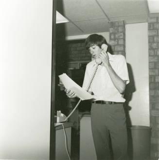 A Way With Words - Tempe Daily News - May 12, 1978