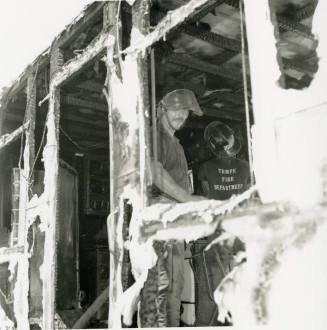 Trailer Destroyed In Fire - Tempe Daily News 05/05/1978