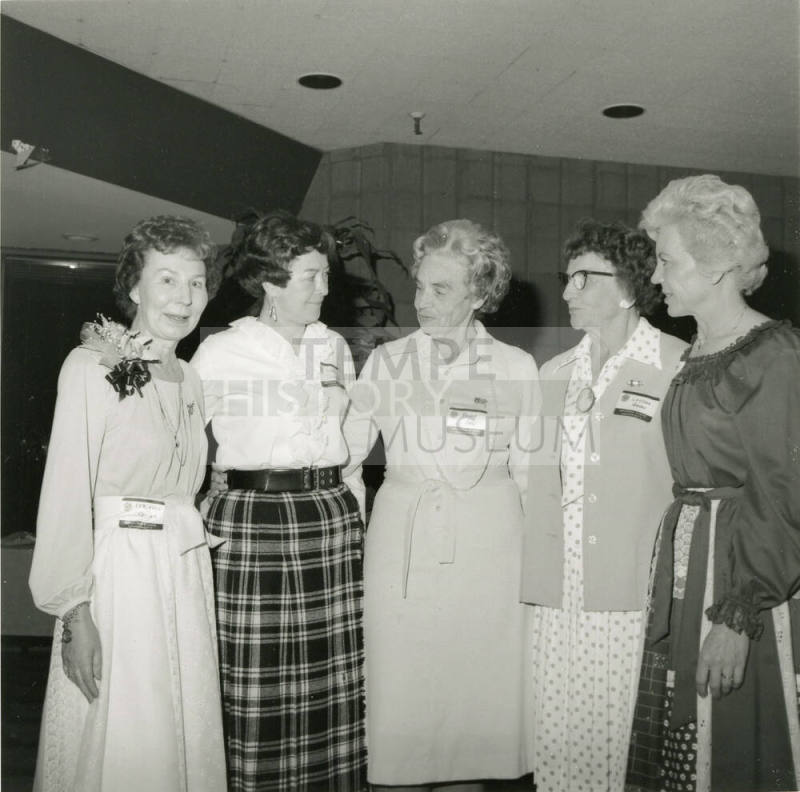 Dining Together - Tempe Daily News 05/11/1978