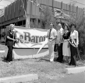 LeBarons Opens - Tempe Daily News 05/10/1978