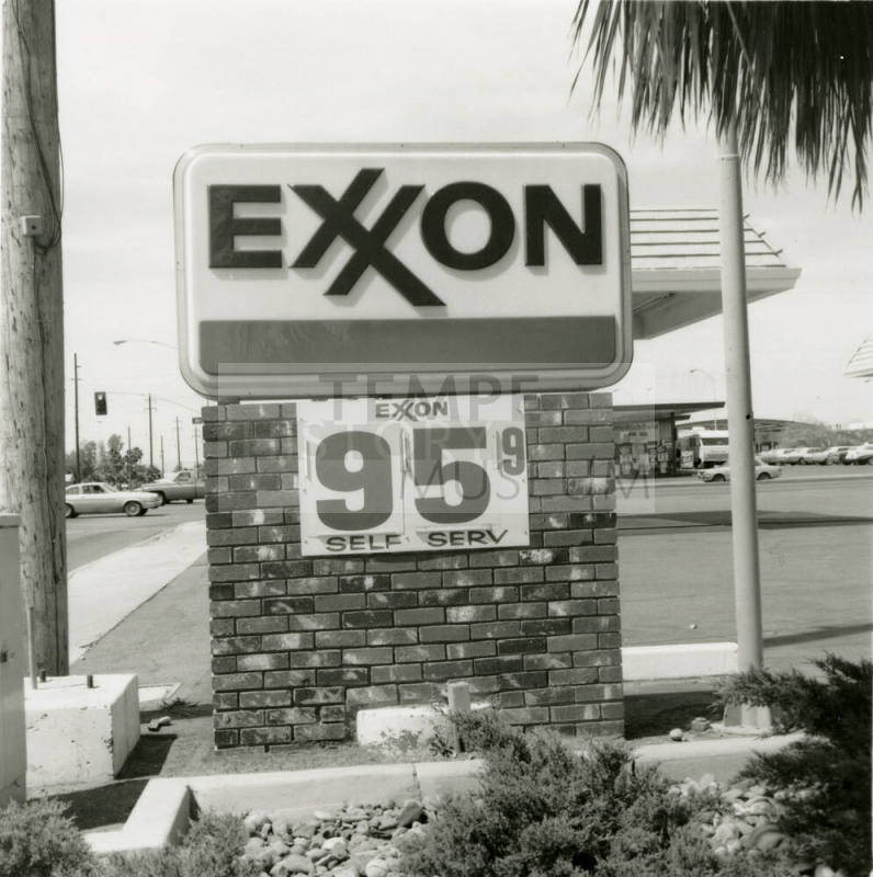 They Know Something We Don't? - Tempe Daily News - May 9, 1978
