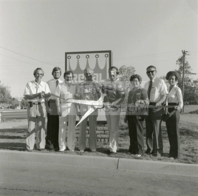 A 'Regal' Ribbon Cutting. - Tempe Daily News, May 20 1978