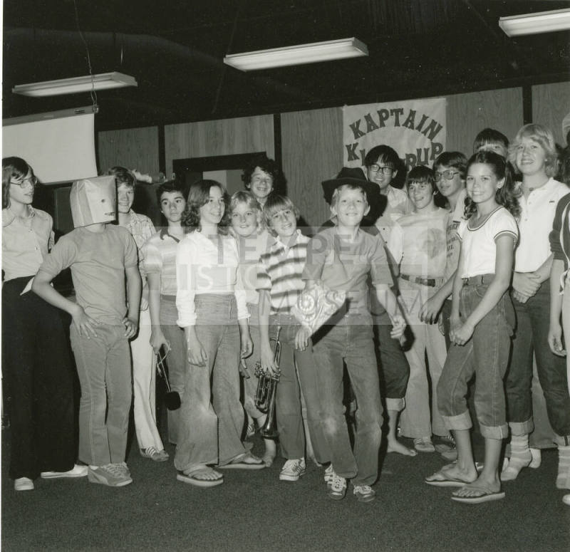 Students Produce Own... - Tempe Daily News, May 22 1978