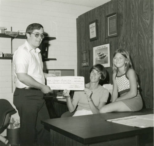 No Folly That!  -- Tempe Daily News, June 12, 1978