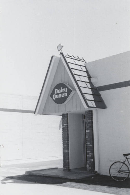 Dairy Queen Restaurant - 3420 South  Mill Avenue, Tempe, Arizona