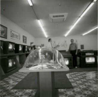 Unidentified Television / Electronics Store - 1 of 2