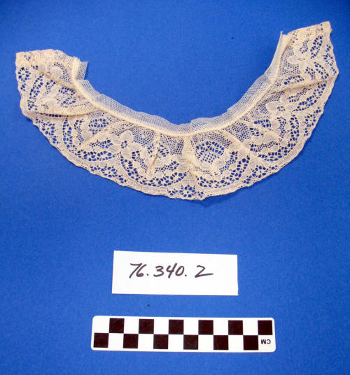Ladies' dress cuff