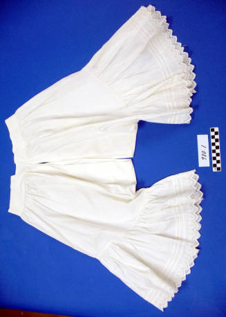 Pantaloon, Crotchless