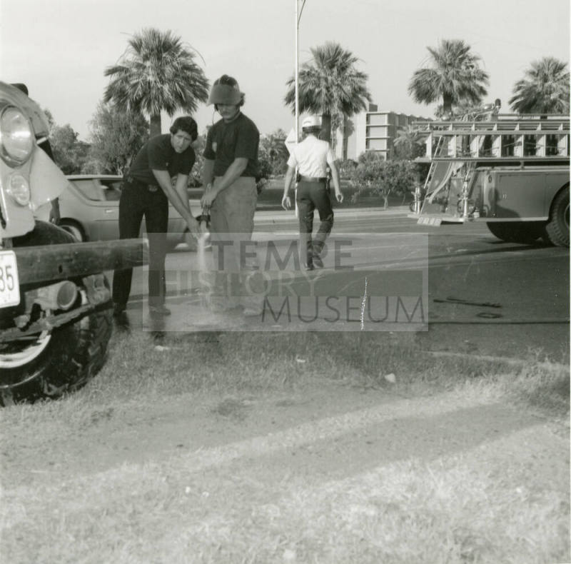 Firemen Kept Hopping - Tempe Daily News - June 9, 1978 (3 of 8)
