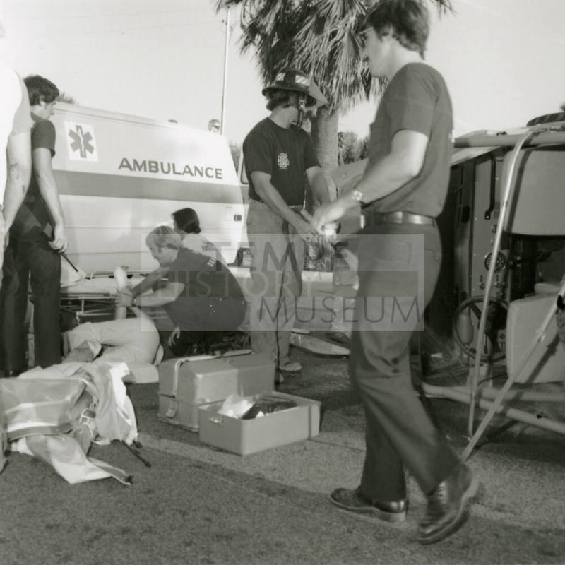 Firemen Kept Hopping - Tempe Daily News - June 9, 1978 (5 of 8)