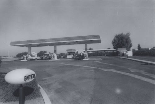 Gordon Shell Gasoline Station - 5125 South Mill Avenue, Tempe, Arizona