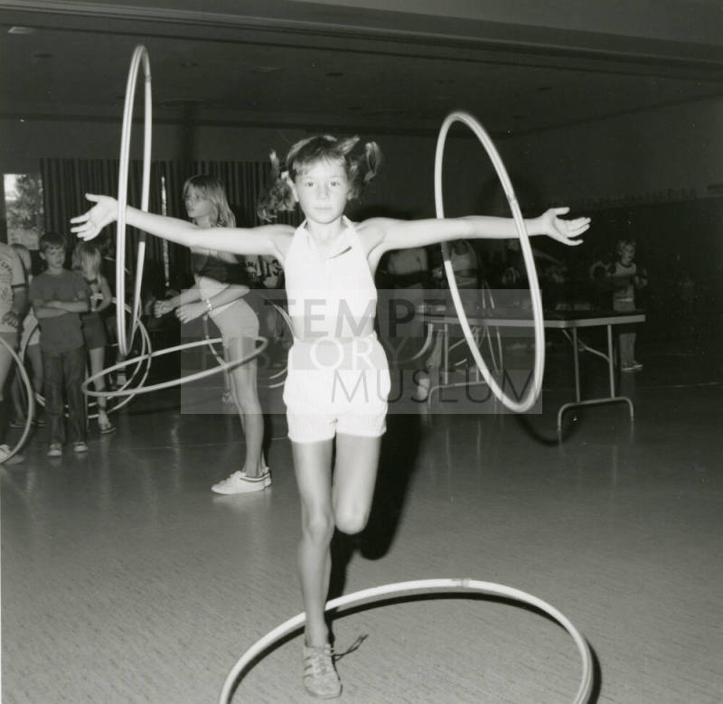 Graceful As A Ballet Dancer. - Tempe Daily News, June 28 1978