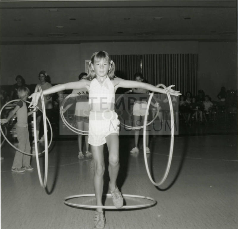Graceful As A Ballet Dancer. - Tempe Daily News, June 28 1978
