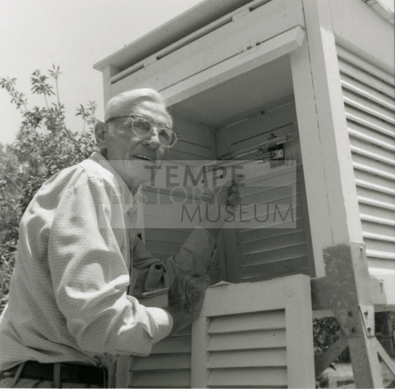 Come Rain, Come Snow. - Tempe Daily News, July 8 1978