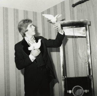 Magic Is His Bag! (Ron Reid) - Tempe Daily News - July 27, 1978