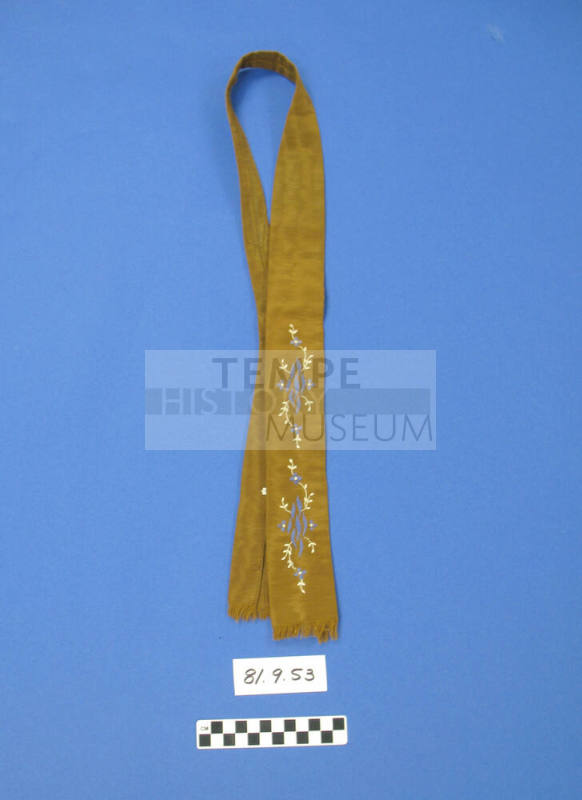 Tie Collar