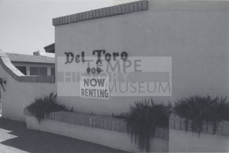 Del Toro Apartments - 906 South Priest Drive, Tempe, Arizona