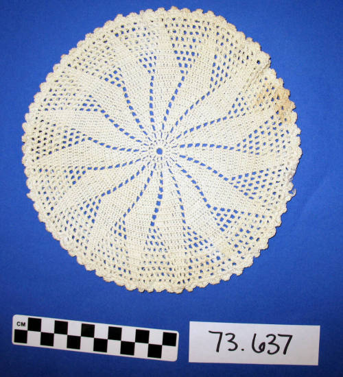 Crocheted cover for hot pad