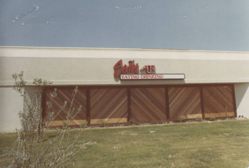 Senor Aj's Eating*Drinking*Dancing - 1402 S. Priest Drive, Tempe, AZ