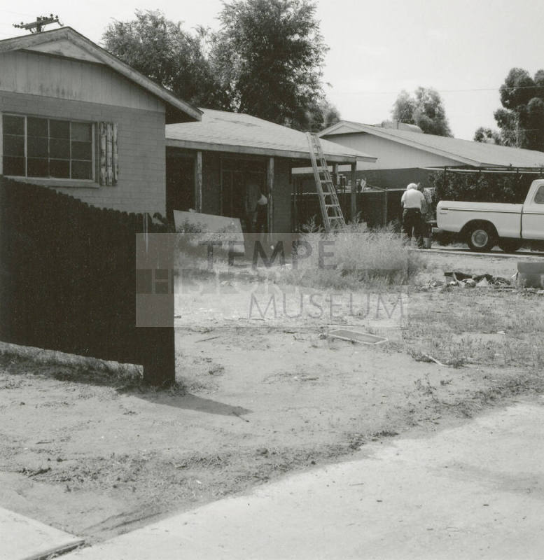 Volunteer Efforts Fix Decaying House - Tempe Daily News - August 1, 1978