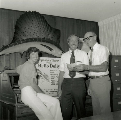 Dolly 'Checks In' - Tempe Daily News - August 8, 1978