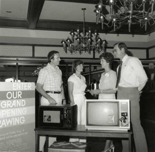 New Bank - Tempe Daily News - August 3, 1978
