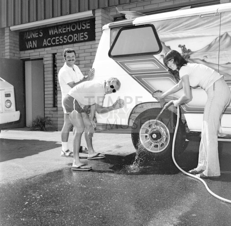 Vans Turn Into Recreational Vehicles - Tempe Daily News - August 18,1978 - (2 of 2)