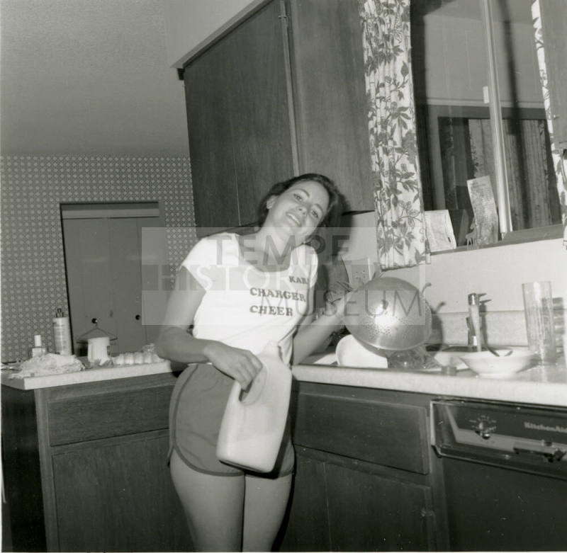 All Chared Up. - Tempe Daily News, August 25 1978