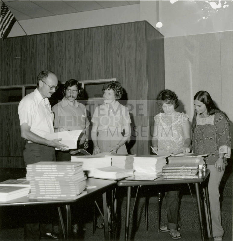 Teaching Learning For Living. - Tempe Daily News, August 30 1978