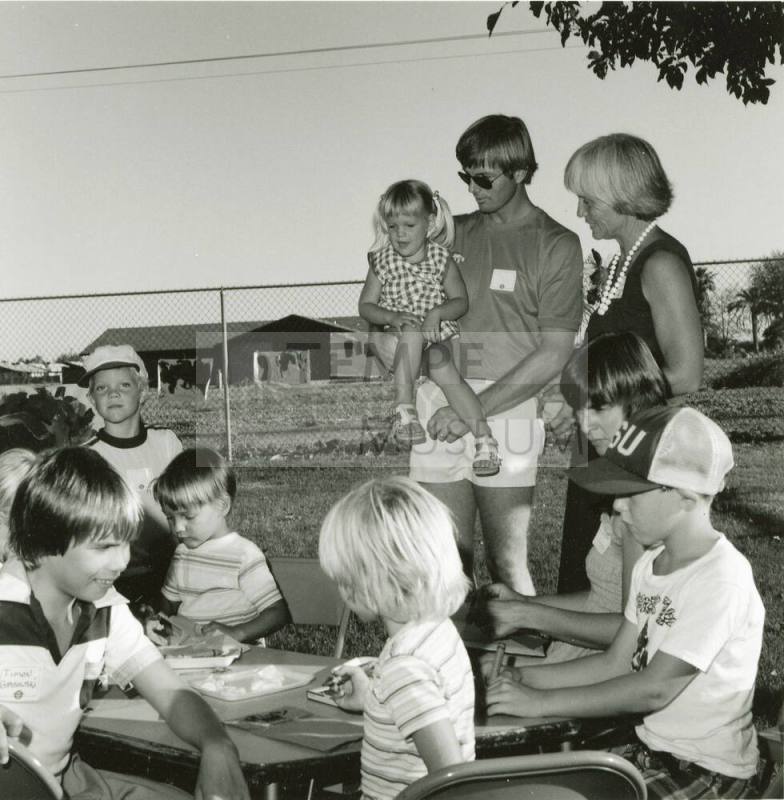 Nice Day For A Picnic. - August 1978