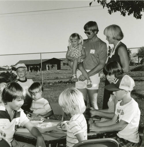 Nice Day For A Picnic. - August 1978