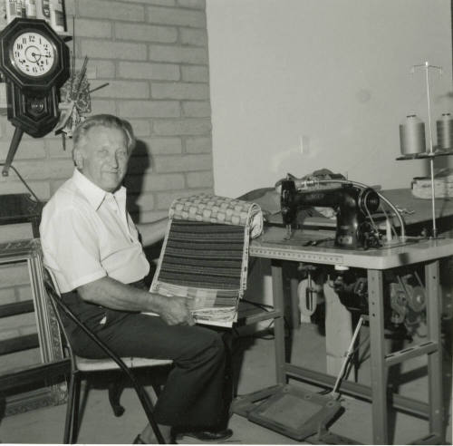 Expert at Work -Tempe Daily News, Sept 6, 1978 (1 of 3)