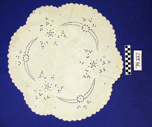 White round doily