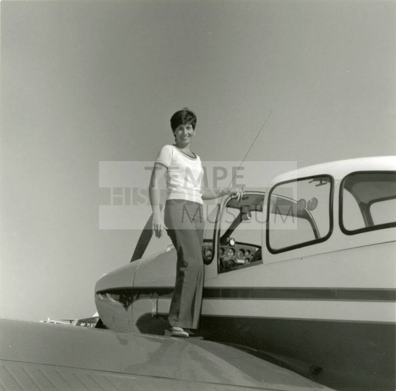 Gal on the Go - Tempe Daily News - September 26, 1978 (2 of 2)