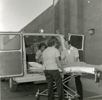 A job- Not too Well! - Tempe Daily News - October 6, 1978