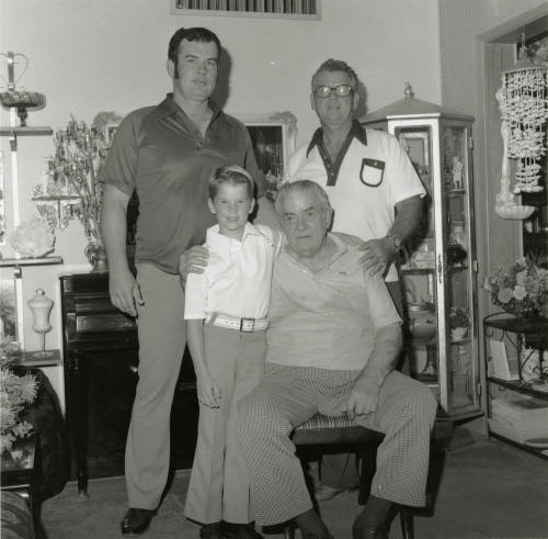 Meet the Bertelsens! - Tempe Daily News - October 18, 1978