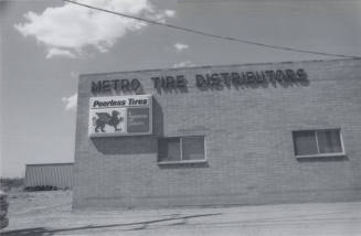 Metro Tire Distributors - 1450 E. Princess Drive, Tempe, AZ