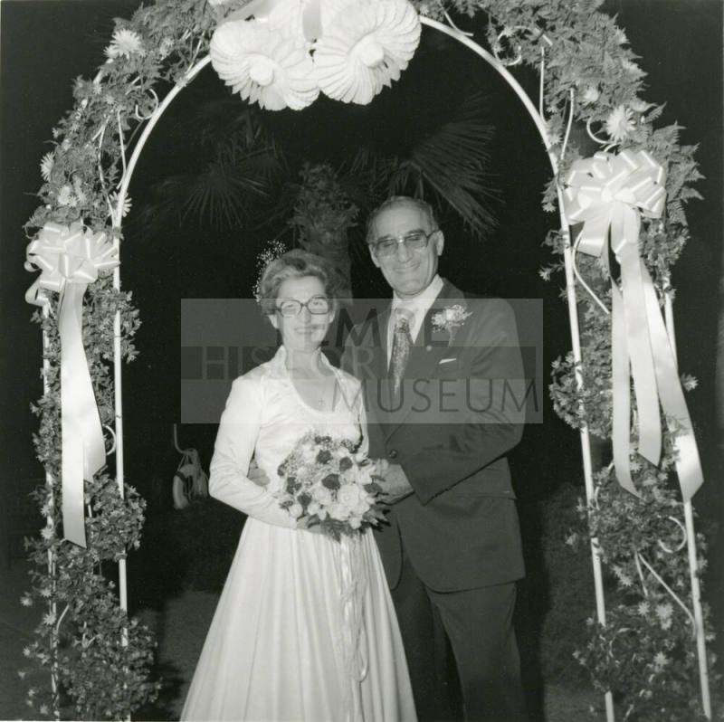 Fiesta Inn Scene Of Garden Nuptials - Tempe Daily News - October 16, 1978 - (1 of 2)