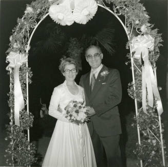 Fiesta Inn Scene Of Garden Nuptials - Tempe Daily News - October 16, 1978 - (1 of 2)