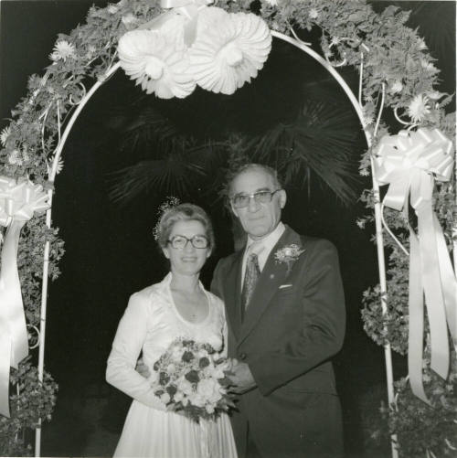 Fiesta Inn Scene Of Garden Nuptials - Tempe Daily News - October 16, 1978 - (2 of 2)