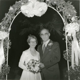 Fiesta Inn Scene Of Garden Nuptials - Tempe Daily News - October 16, 1978 - (2 of 2)